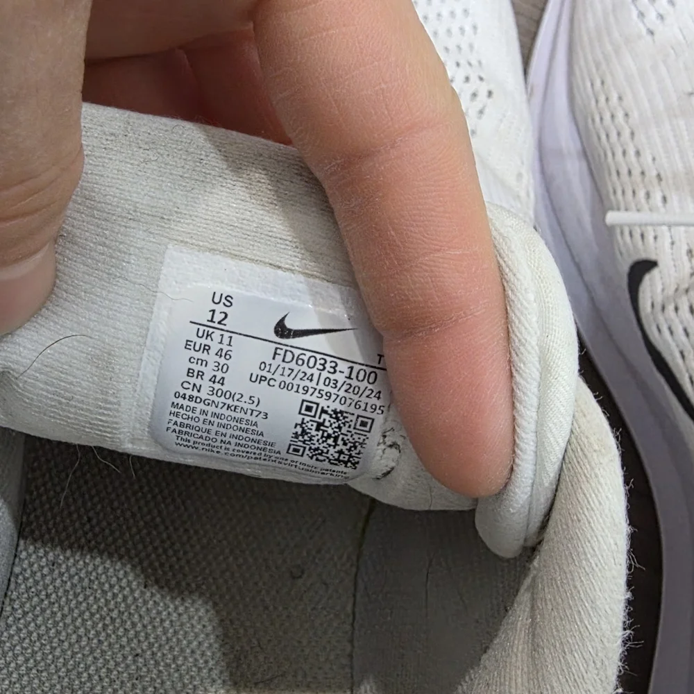 Nike Quest 6 Men Road Running Shoes Athletic Sneakers White Size 12